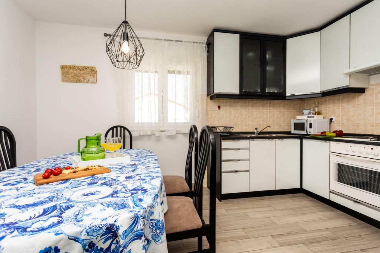 Apartments Marija Baska  Ngoại thất bức ảnh